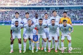 中锋市场暗流涌动！绿军尼克斯扎堆询价理查德，太阳面临留放两难抉择